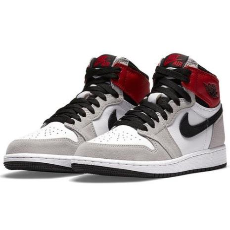 nike一般要买小一个码吗