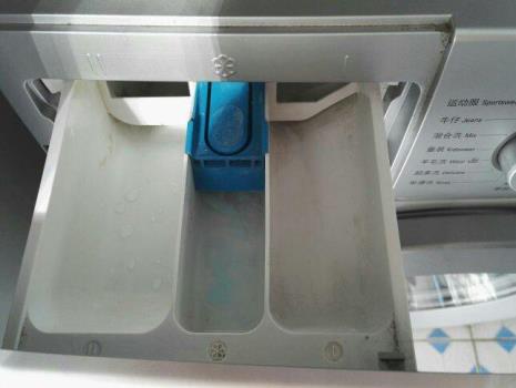 波轮洗衣机怎么加柔顺剂
