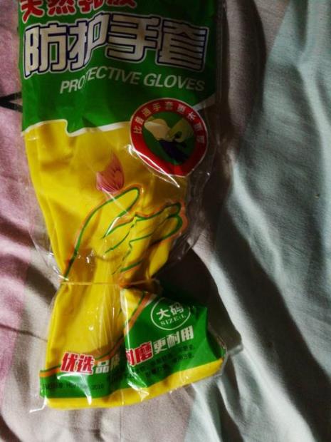 乳胶手套出汗买什么用好