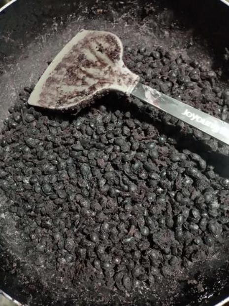 黑豆糖怎么炒才能起糖霜