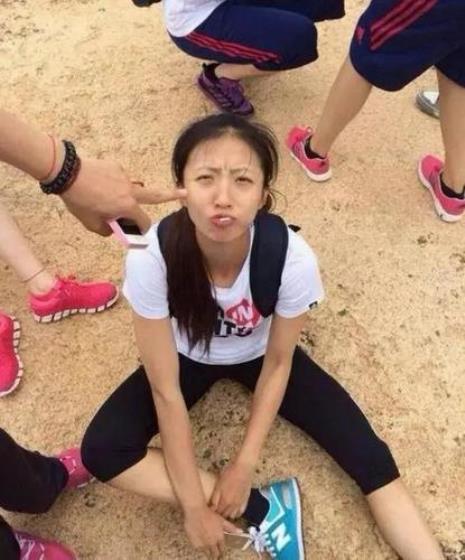 中国女排队员丁霞的简介
