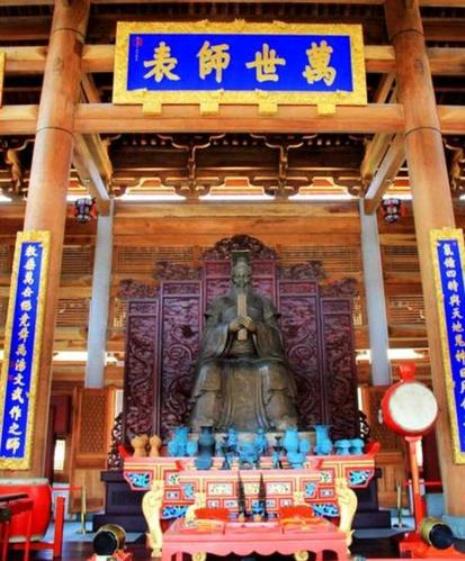 在家居士能否在寺庙常年居住吗