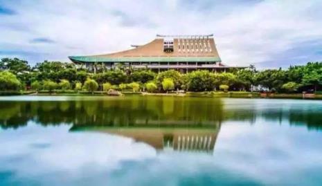 厦门大学口腔医学好吗