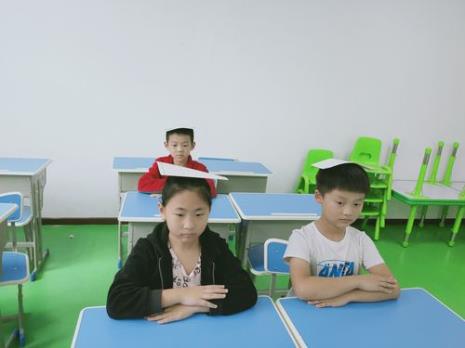 引导幼儿坐姿端正的口诀