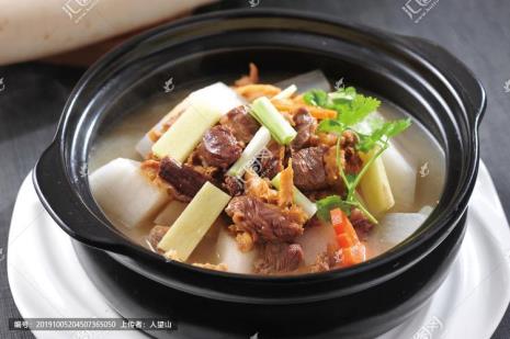 清汤萝卜牛腩