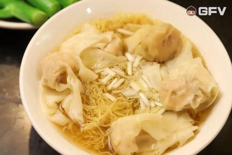 广东竹升面汤底制作全过程