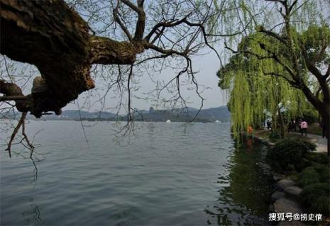 苏轼西湖断桥诗句