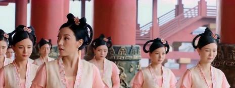 古代宫女挨板子为什么要趴着