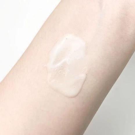 乳液里面有小颗粒正常吗