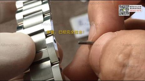 怎么不用螺丝钉拆取手表表带