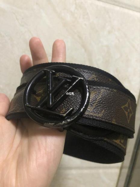lv皮带logo有划痕怎么办是假的不