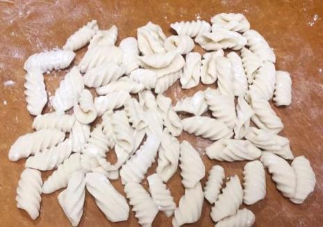 一岁半宝宝麻食怎么做