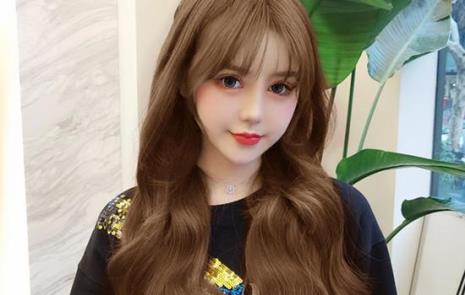 极浅亚麻色是什么色