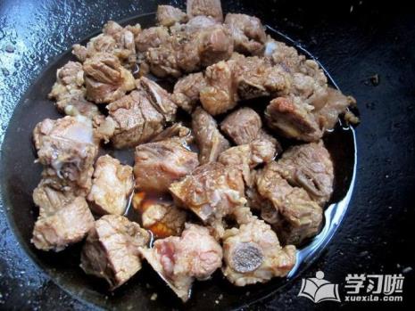 不辣红烧排骨家常做法