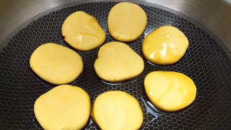 鸡蛋面粉饼最简单的做法