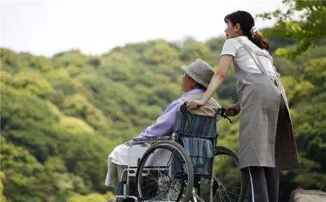 请保姆照顾老人国家有补贴吗