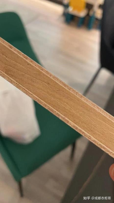 福人f4星颗粒板用的什么胶水
