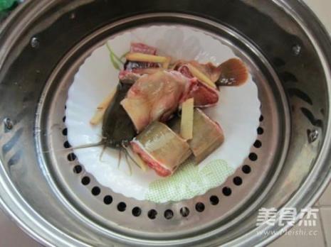 塘角鱼可以搭配什么食物煮