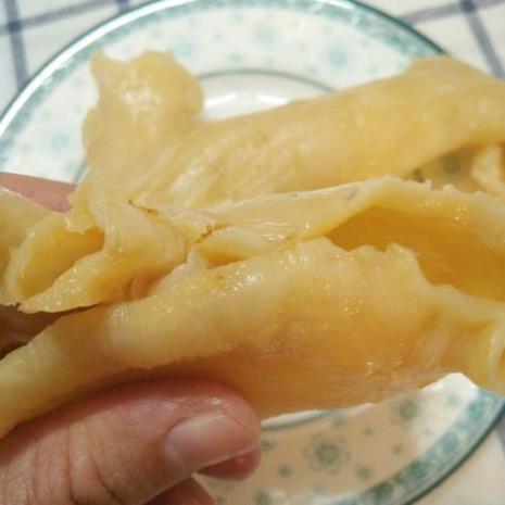 花胶蒸发后为什么要冷水泡发