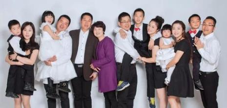 你们拍全家福会带上婆婆吗