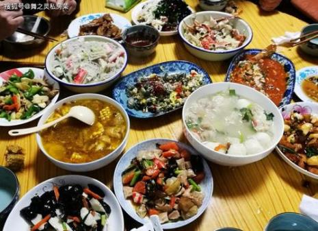 新房入伙招待宾客准备什么菜