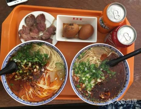 兰州拉面一碗牛肉刀削面的热量