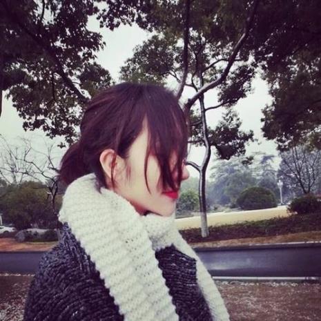形容美女背影的诗词