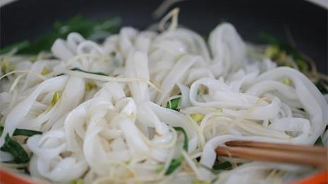 豆芽炒粉条王刚