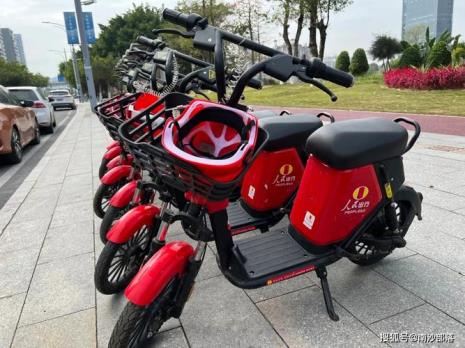 红色的共享电动车是什么