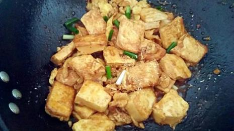 鸡蛋煎豆腐最正宗的做法