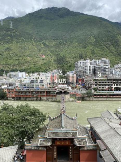 泸定桥走向