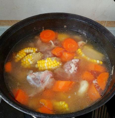 排骨汤怎么炖好喝下奶