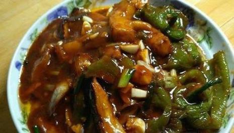王刚虎皮辣子烧茄子做法