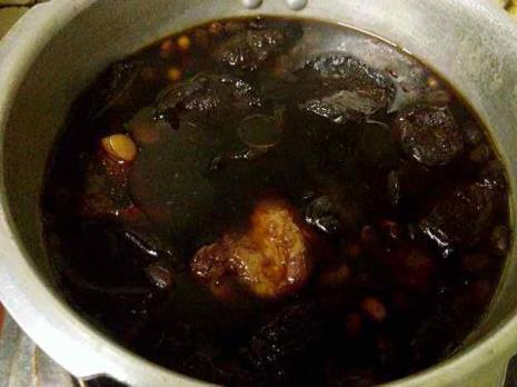 黑豆顿鸭子吃了补血吗
