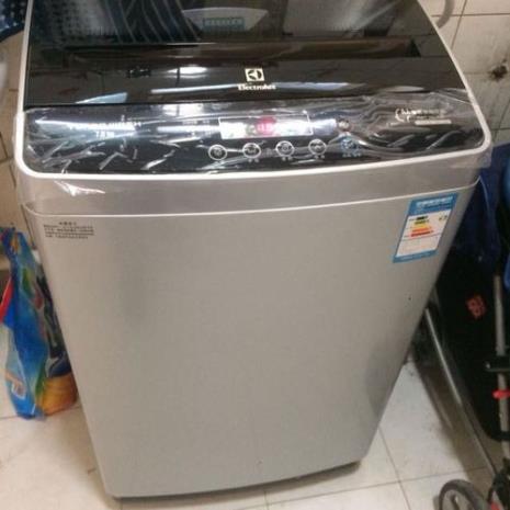 伊莱克斯洗衣机冒烟