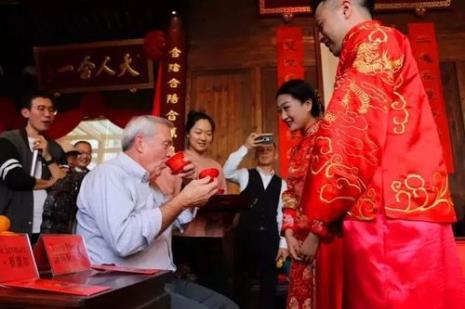 新娘第一次结婚怎么拜堂