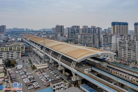 车站快速通道如何换乘