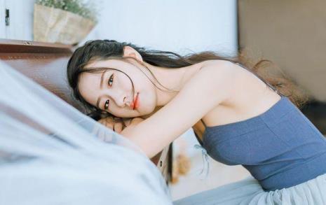 心里只有自己父母的女人叫什么