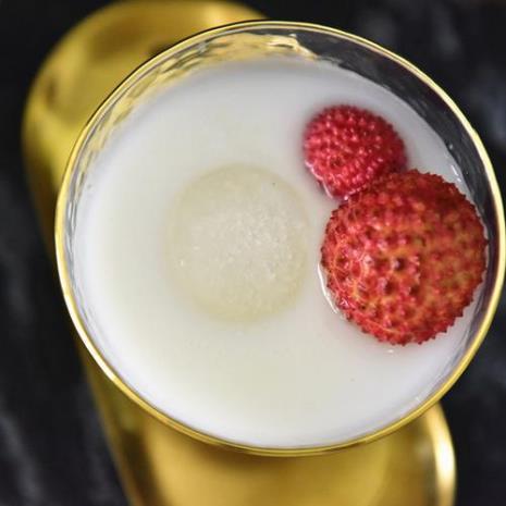 什么酒加牛奶