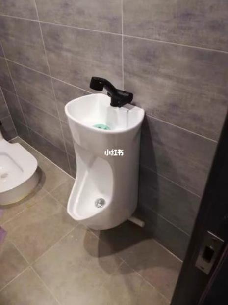 墙排马桶排污口怎么留