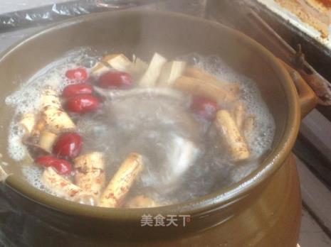 五指毛桃煲羊汤的做法