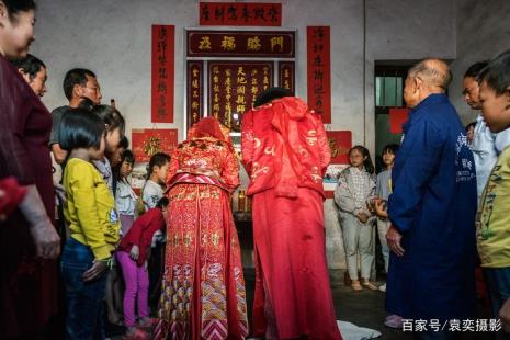 婚庆礼节和拜堂是不是一回事