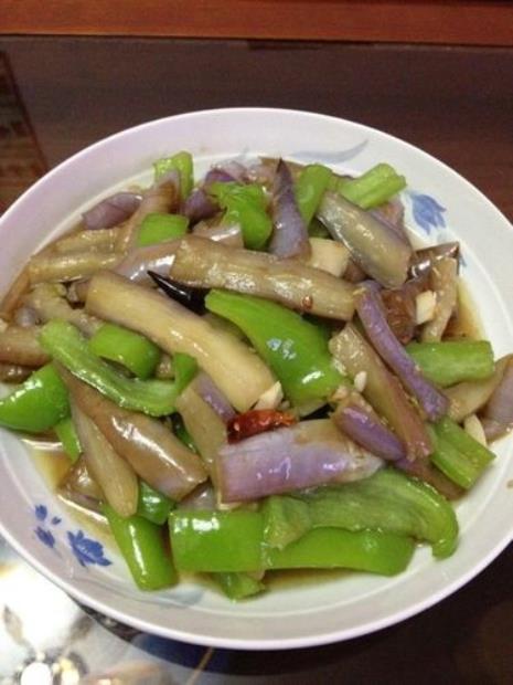 茄子炒辣椒做法王刚