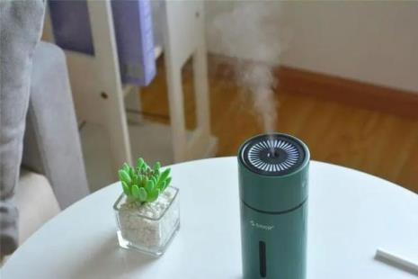 吹空调要不要加湿器