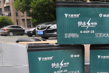 雅迪电瓶是锂电池还是石墨烯好