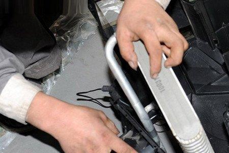 格力空调怎么拆开清洗蒸发器