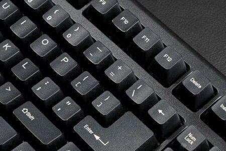 电脑还原键是哪一个