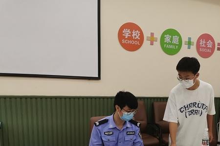 为什么身份证要录指纹