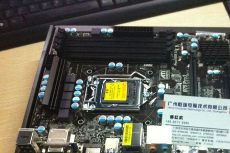 电脑主板后面有一个USB接口不能用
