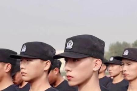 中专毕业的大学可以上警校吗